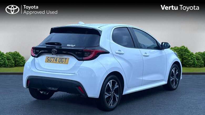 Toyota Yaris 1.5 Hybrid Design 5dr CVT Hybrid Hatchback